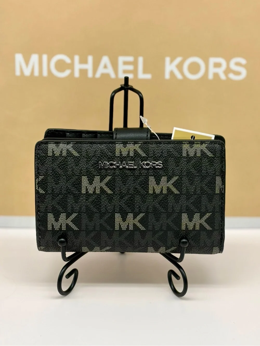 Michael Kors compact bi